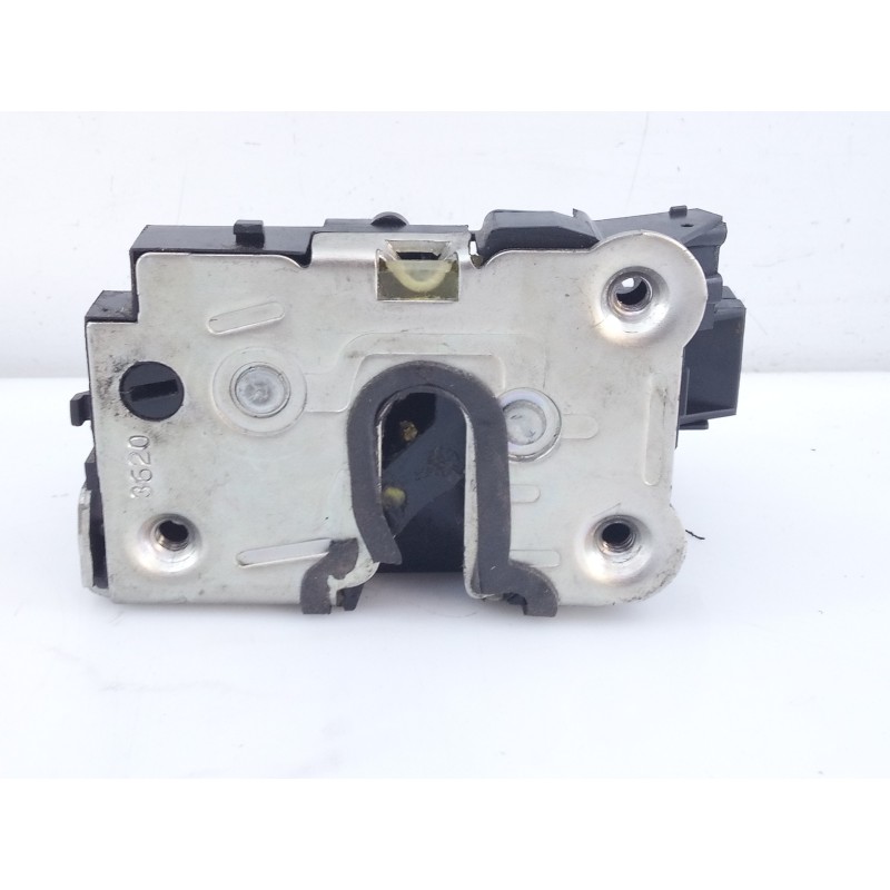 Recambio de cerradura puerta delantera derecha para dacia dokker ambiance referencia OEM IAM 3620  