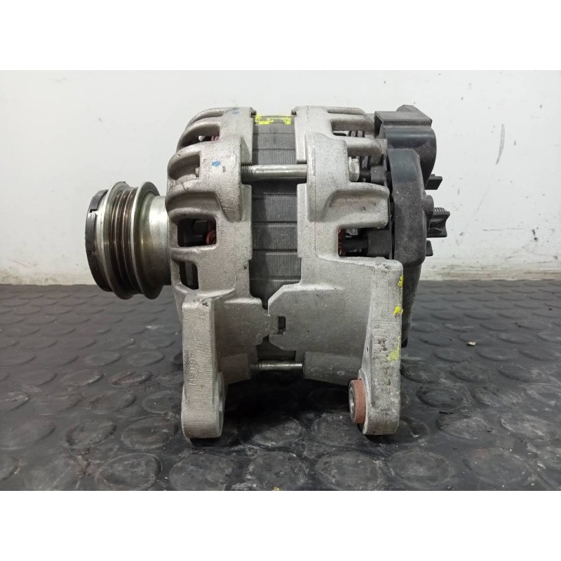 Recambio de alternador para dacia sandero ambiance referencia OEM IAM 231008386R F000BL0457 P3-A5-2-2