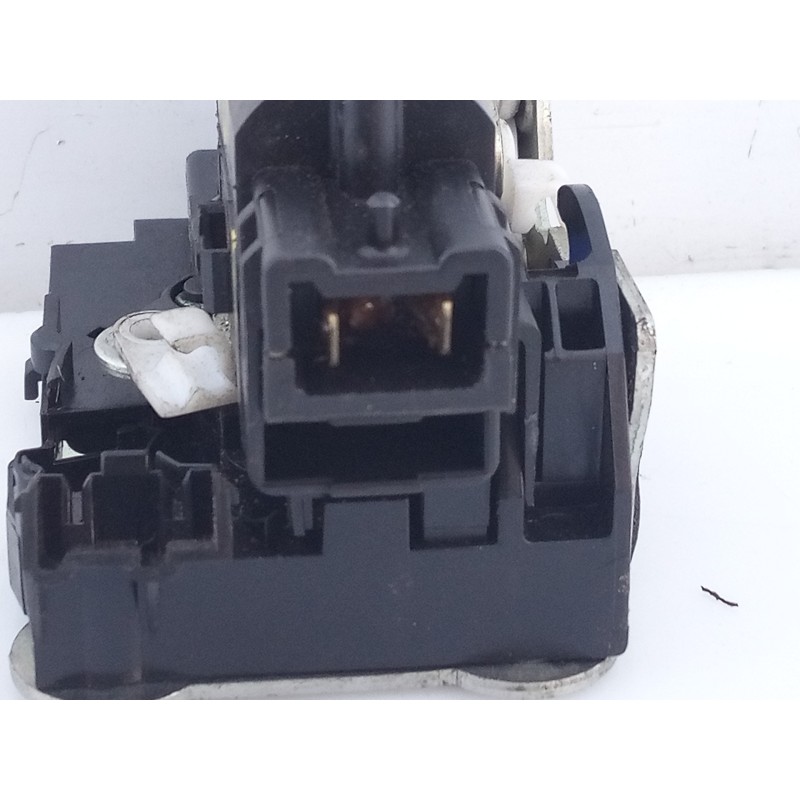 Recambio de cerradura puerta delantera derecha para dacia dokker ambiance referencia OEM IAM 3620  