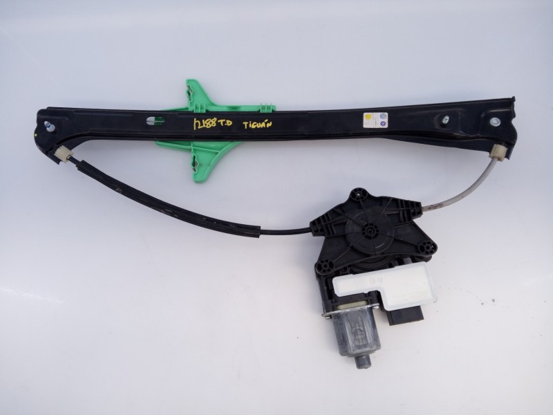 Recambio de elevalunas trasero derecho para volkswagen tiguan advance bmt referencia OEM IAM 5Q0959408E  E1-A5-40-1