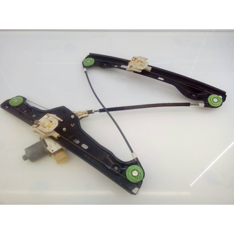 Recambio de elevalunas delantero derecho para bmw serie 3 berlina (e90) 318d referencia OEM IAM 7060266S  E1-A3-4-2