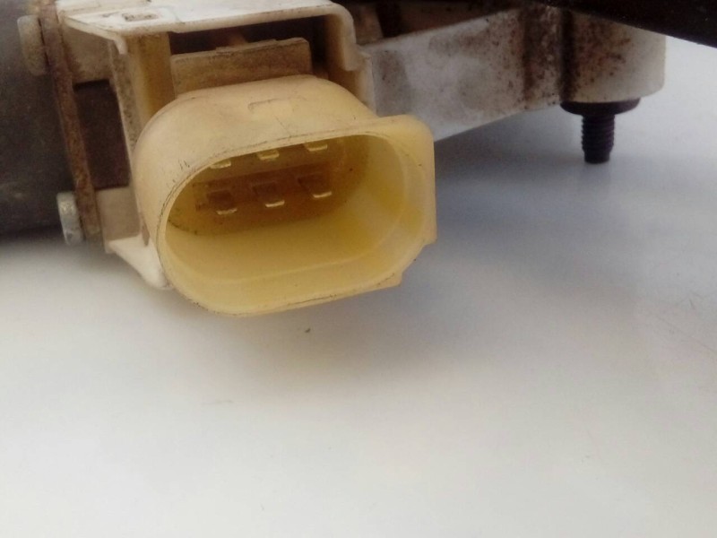 Recambio de elevalunas delantero derecho para bmw serie 3 berlina (e90) 318d referencia OEM IAM 7060266S  E1-A3-4-2