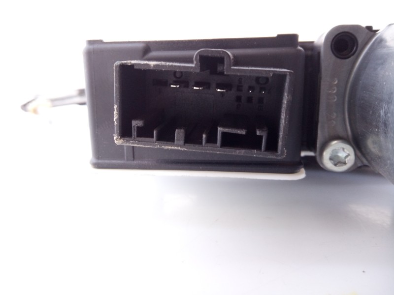 Recambio de elevalunas trasero derecho para volkswagen tiguan advance bmt referencia OEM IAM 5Q0959408E  E1-A5-40-1