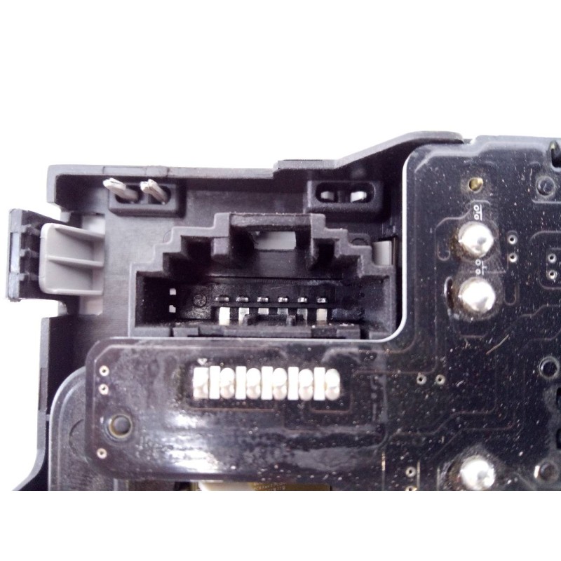 Recambio de luz interior para volkswagen tiguan advance bmt referencia OEM IAM 5TA947105B  E2-A1-33-7