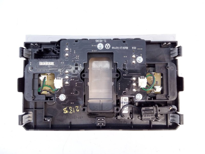 Recambio de luz interior para volkswagen tiguan advance bmt referencia OEM IAM 5TA947105B  E2-A1-33-7