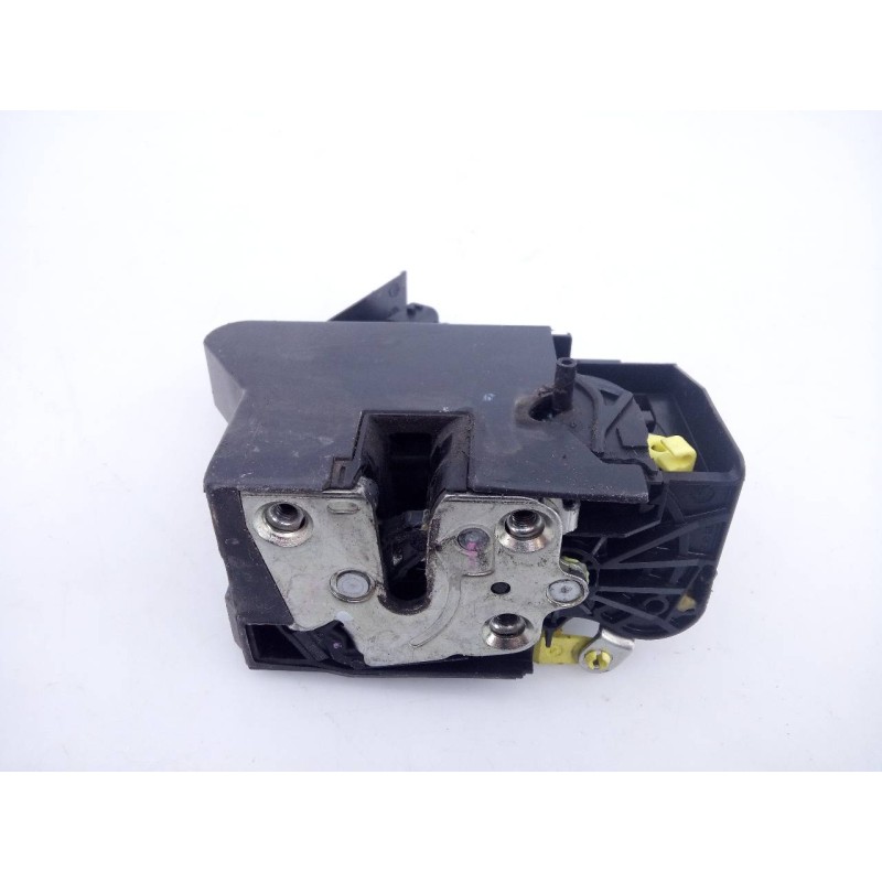 Recambio de cerradura puerta trasera izquierda para dacia sandero ambiance referencia OEM IAM 8725033585RF  E1-A1-36-2
