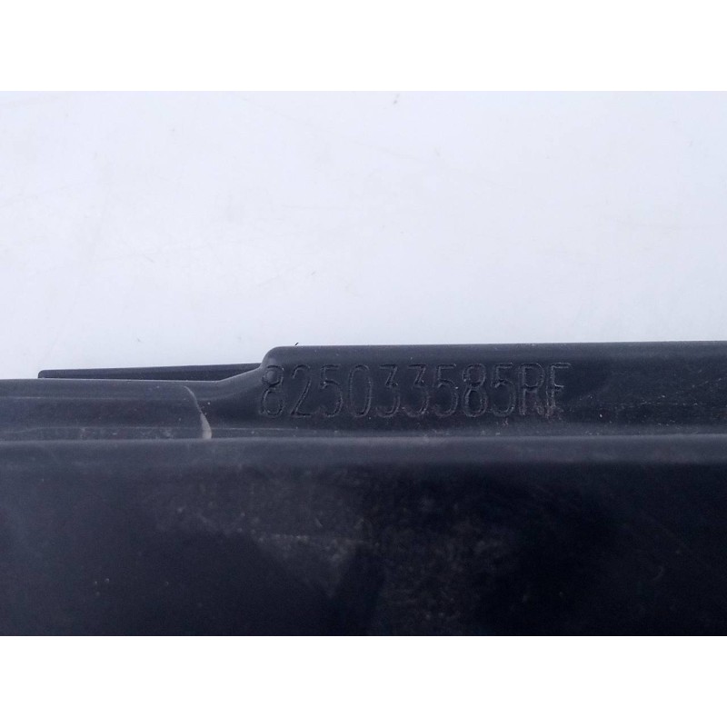 Recambio de cerradura puerta trasera izquierda para dacia sandero ambiance referencia OEM IAM 8725033585RF  E1-A1-36-2