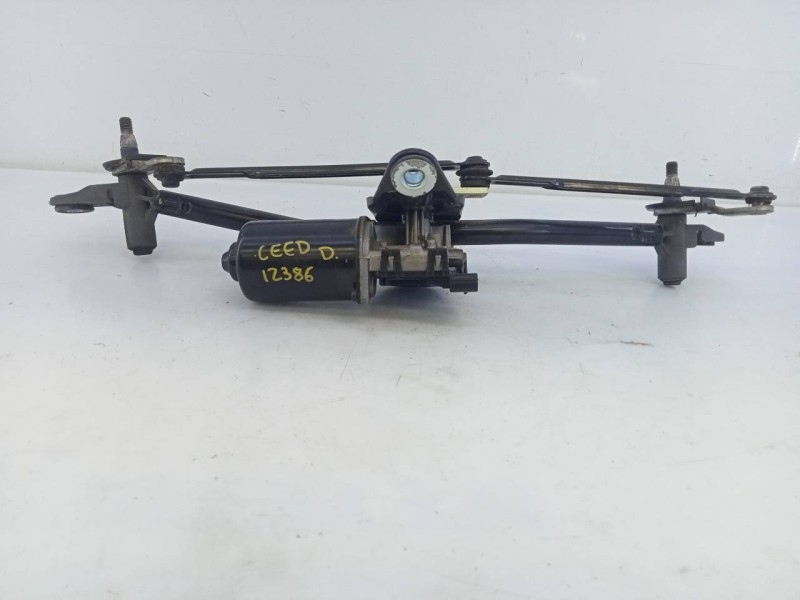 Recambio de motor limpia delantero para kia cee´d active referencia OEM IAM   E2-B5-5-1