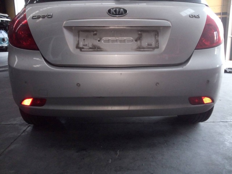 Recambio de paragolpes trasero para kia cee´d active referencia OEM IAM   