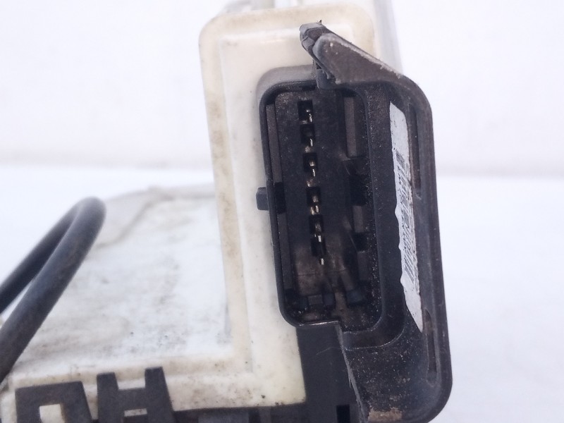 Recambio de cerradura puerta delantera derecha para peugeot 308 access referencia OEM IAM 732074  E1-A4-48-1