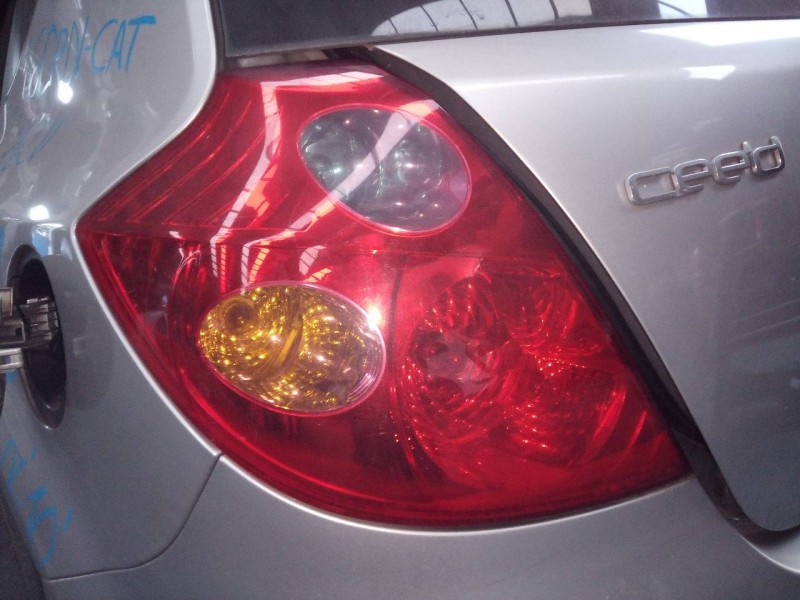 Recambio de piloto trasero izquierdo para kia cee´d active referencia OEM IAM   