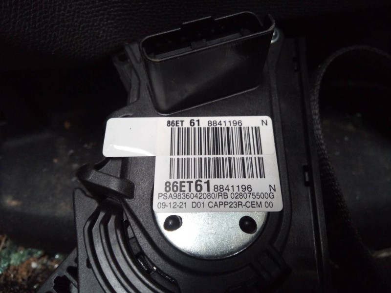 Recambio de pedal acelerador para peugeot 3008 gt line referencia OEM IAM 9836042080  