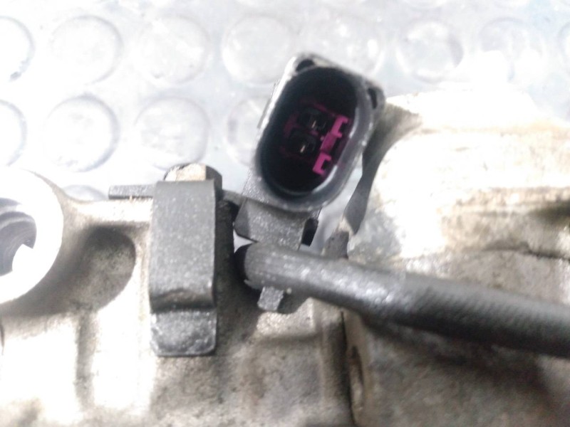 Recambio de compresor aire acondicionado para audi a6 avant (4b5) 2.5 tdi referencia OEM IAM 4472208813 6SEU12C P3-B2-12-1