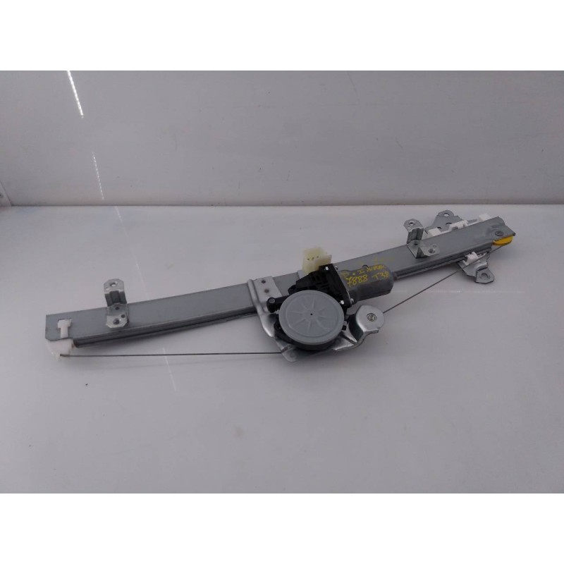 Recambio de elevalunas delantero izquierdo para nissan x-trail (t32) tekna referencia OEM IAM 807304CA1A 0620403410 E2-A4-15-1