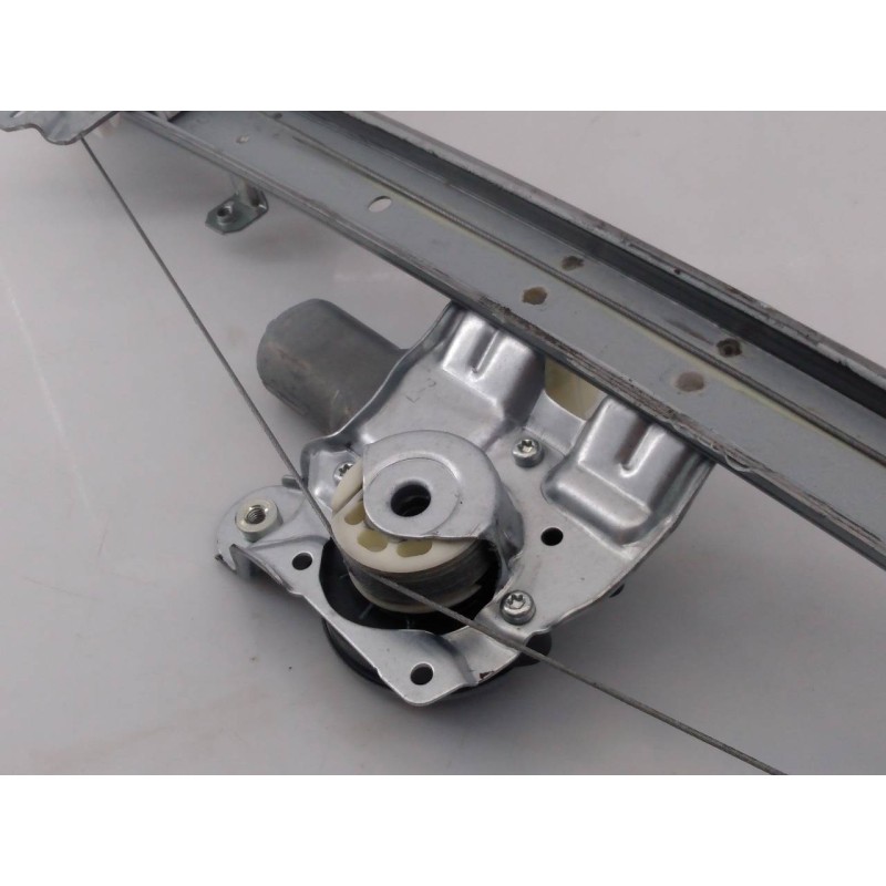 Recambio de elevalunas delantero izquierdo para nissan x-trail (t32) tekna referencia OEM IAM 807304CA1A 0620403410 E2-A4-15-1