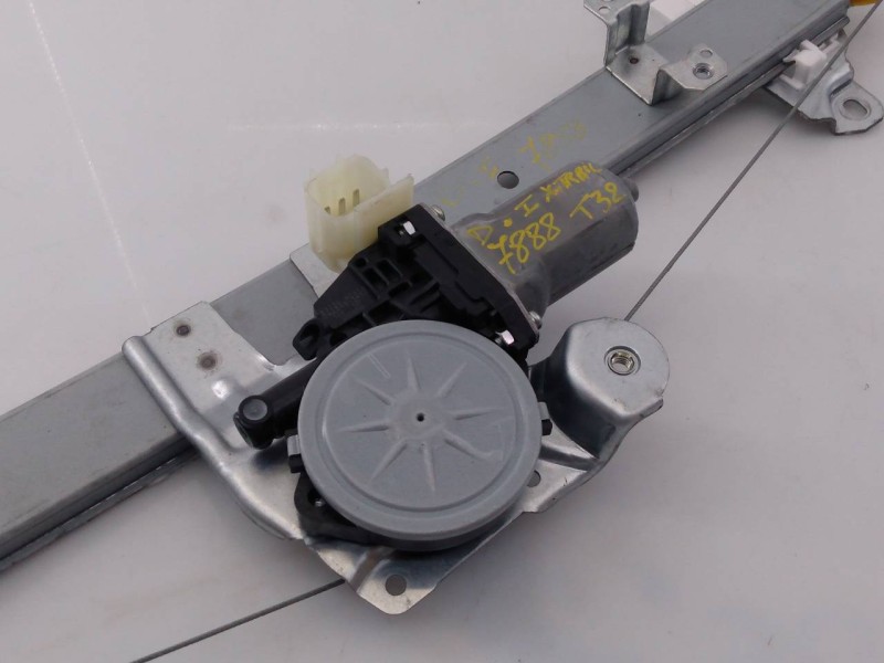 Recambio de elevalunas delantero izquierdo para nissan x-trail (t32) tekna referencia OEM IAM 807304CA1A 0620403410 E2-A4-15-1