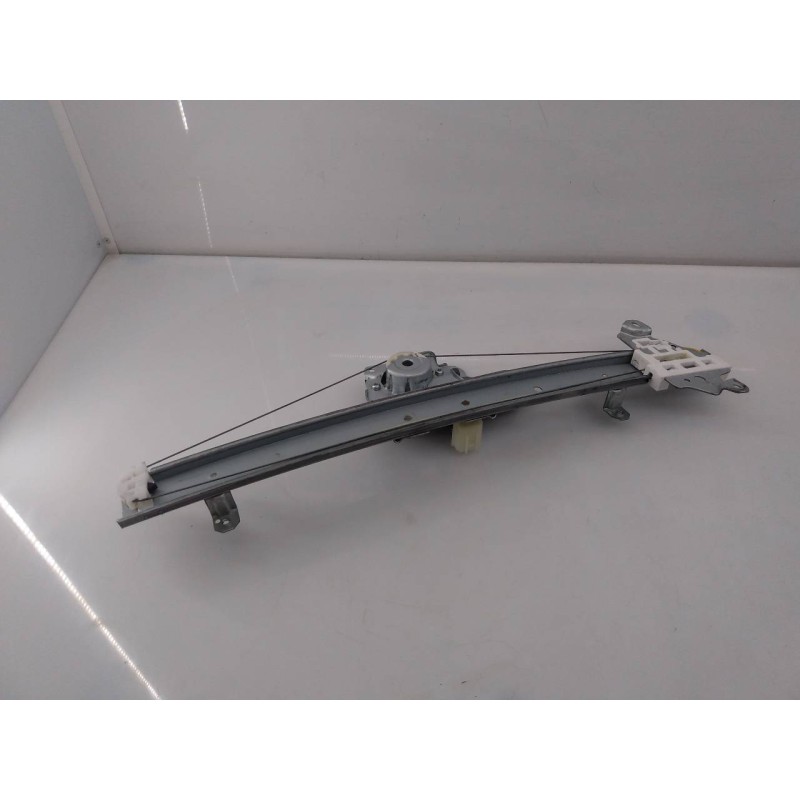 Recambio de elevalunas delantero izquierdo para nissan x-trail (t32) tekna referencia OEM IAM 807304CA1A 0620403410 E2-A4-15-1