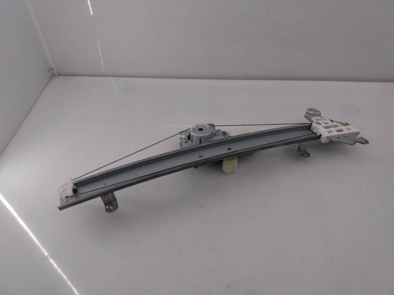 Recambio de elevalunas delantero izquierdo para nissan x-trail (t32) tekna referencia OEM IAM 807304CA1A 0620403410 E2-A4-15-1