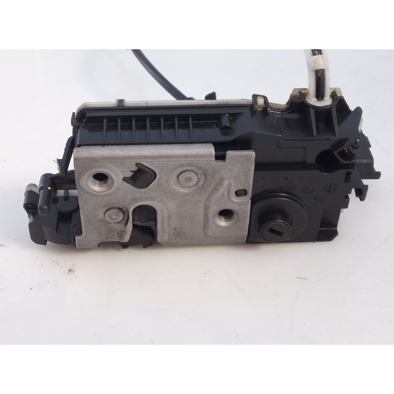 Recambio de cerradura puerta trasera derecha para peugeot 208 style referencia OEM IAM 9812501180  E1-A4-52-2