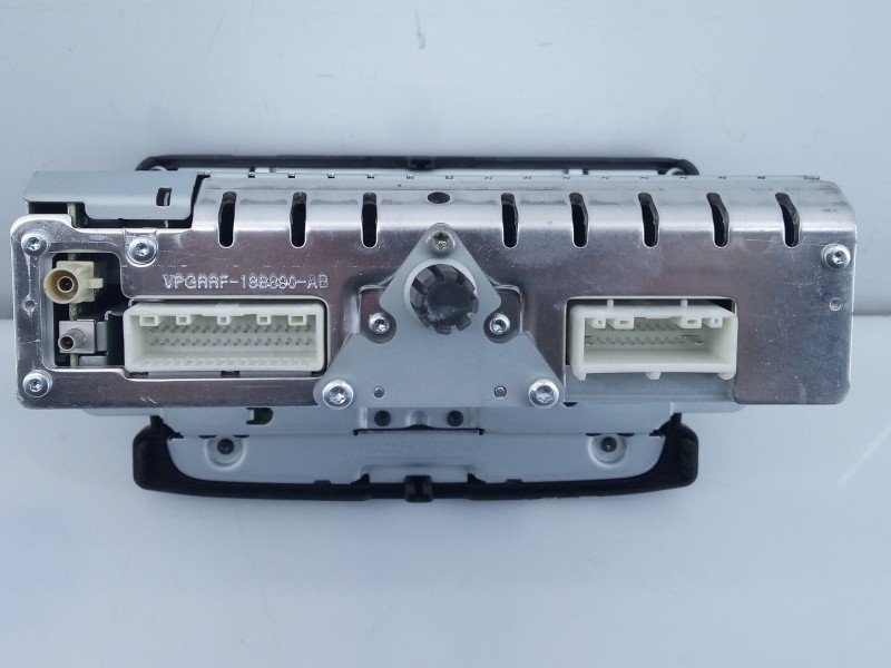 Recambio de sistema audio / radio cd para dacia dokker ambiance referencia OEM IAM 281158515R  E2-A1-39-3