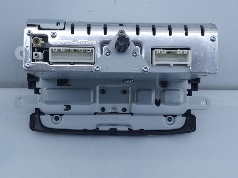 Recambio de sistema audio / radio cd para dacia dokker ambiance referencia OEM IAM 281158515R  E2-A1-39-3