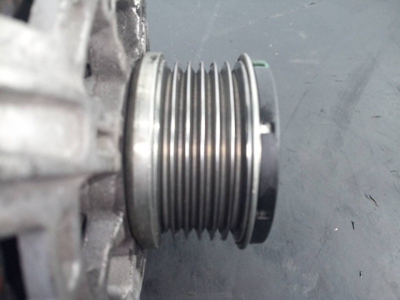 Recambio de alternador para peugeot 208 style referencia OEM IAM 9809391880 2625767A P3-A4-18-3