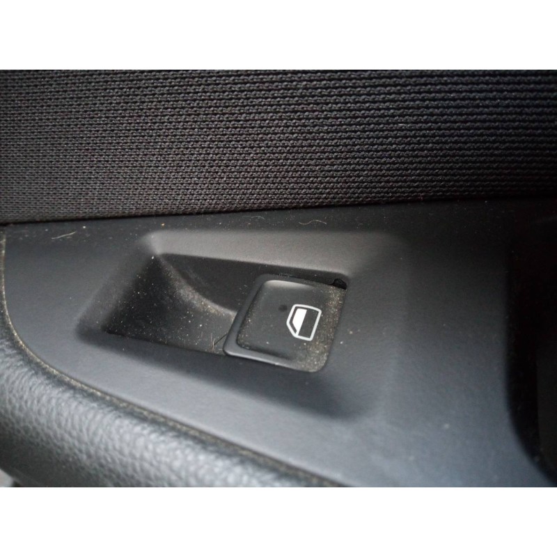 Recambio de mando elevalunas trasero izquierdo para seat leon st (5f8) style referencia OEM IAM   