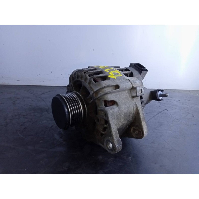 Recambio de alternador para kia cee´d active referencia OEM IAM 373002A500 TG12C033 P3-A5-24-3