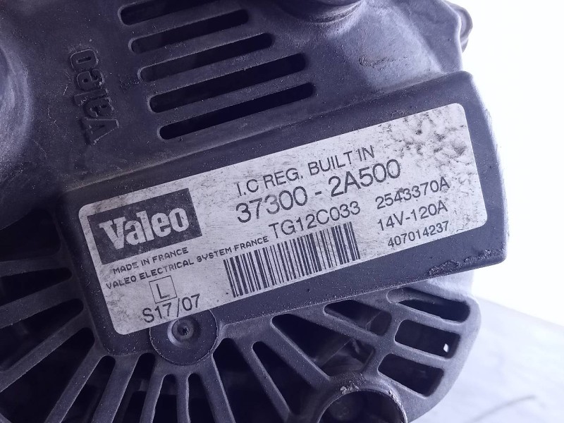 Recambio de alternador para kia cee´d active referencia OEM IAM 373002A500 TG12C033 P3-A5-24-3