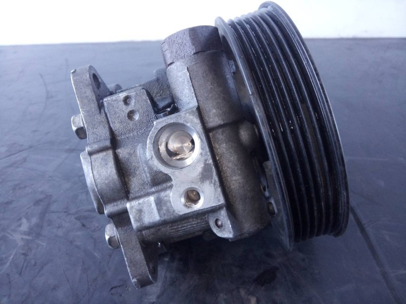 Recambio de bomba direccion para dodge nitro se referencia OEM IAM   P3-B4-12-2