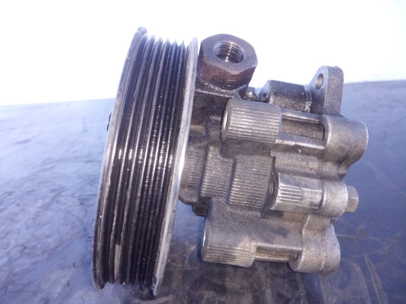 Recambio de bomba direccion para dodge nitro se referencia OEM IAM   P3-B4-12-2