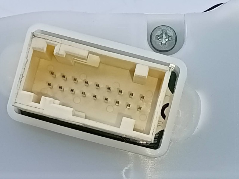 Recambio de cuadro instrumentos para peugeot 208 style referencia OEM IAM 982262118000  E3-B2-30-4