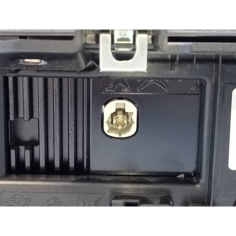 Recambio de sistema navegacion gps para peugeot 2008 (p1) active referencia OEM IAM 9824619980 9835408980 E3-B2-34-1