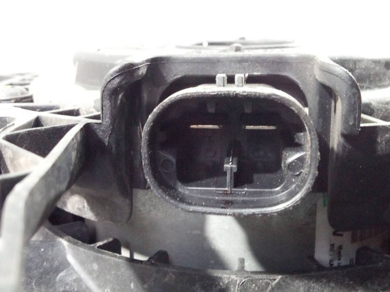 Recambio de electroventilador para peugeot 208 style referencia OEM IAM 98372A01  P2-B7-5