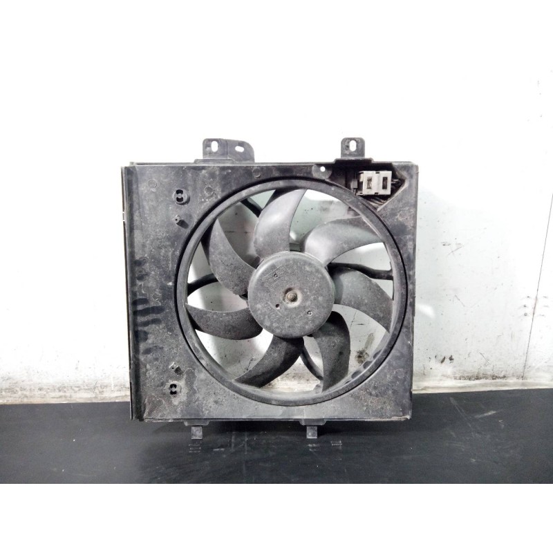 Recambio de electroventilador para peugeot 208 style referencia OEM IAM 98372A01  P2-B7-5