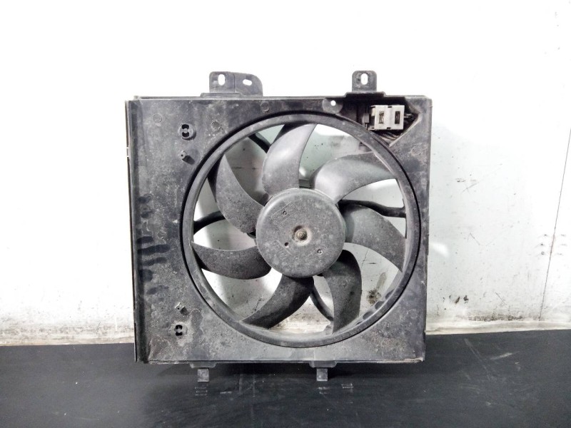 Recambio de electroventilador para peugeot 208 style referencia OEM IAM 98372A01  P2-B7-5