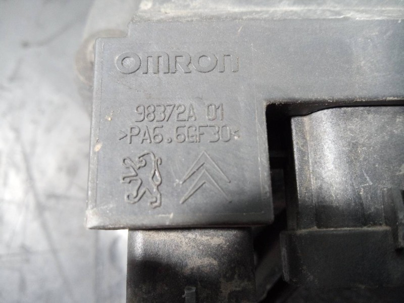 Recambio de electroventilador para peugeot 208 style referencia OEM IAM 98372A01  P2-B7-5