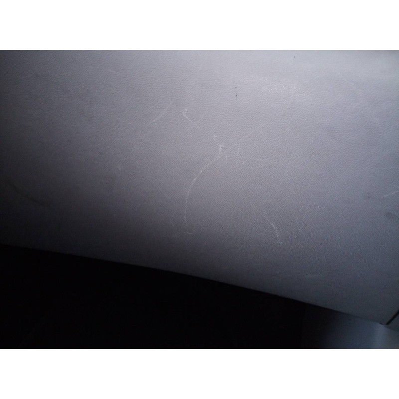 Recambio de guantera para kia cee´d active referencia OEM IAM   