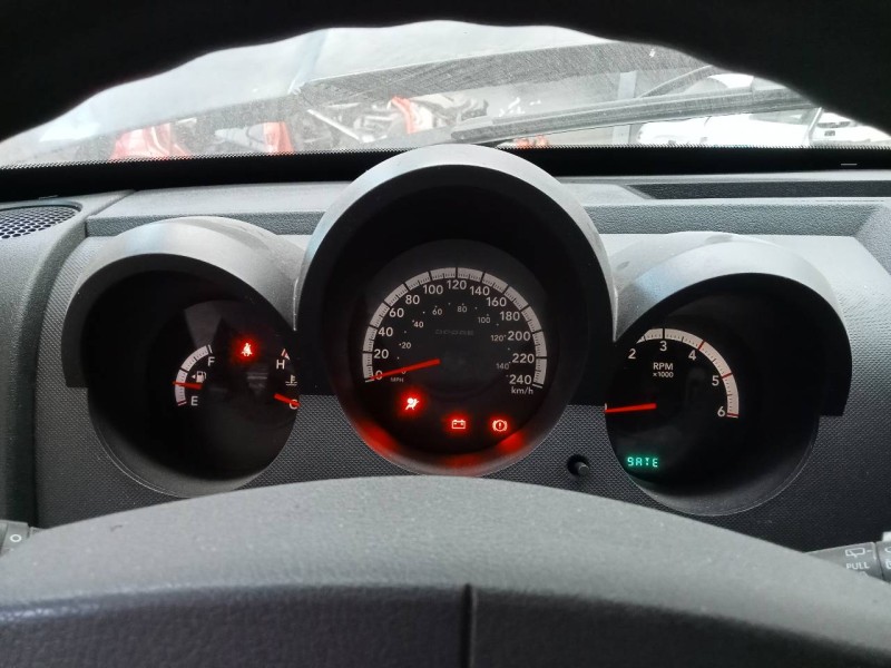 Recambio de cuadro instrumentos para dodge nitro se referencia OEM IAM 56044825AI CR0037007K0CI E3-B6-2-2