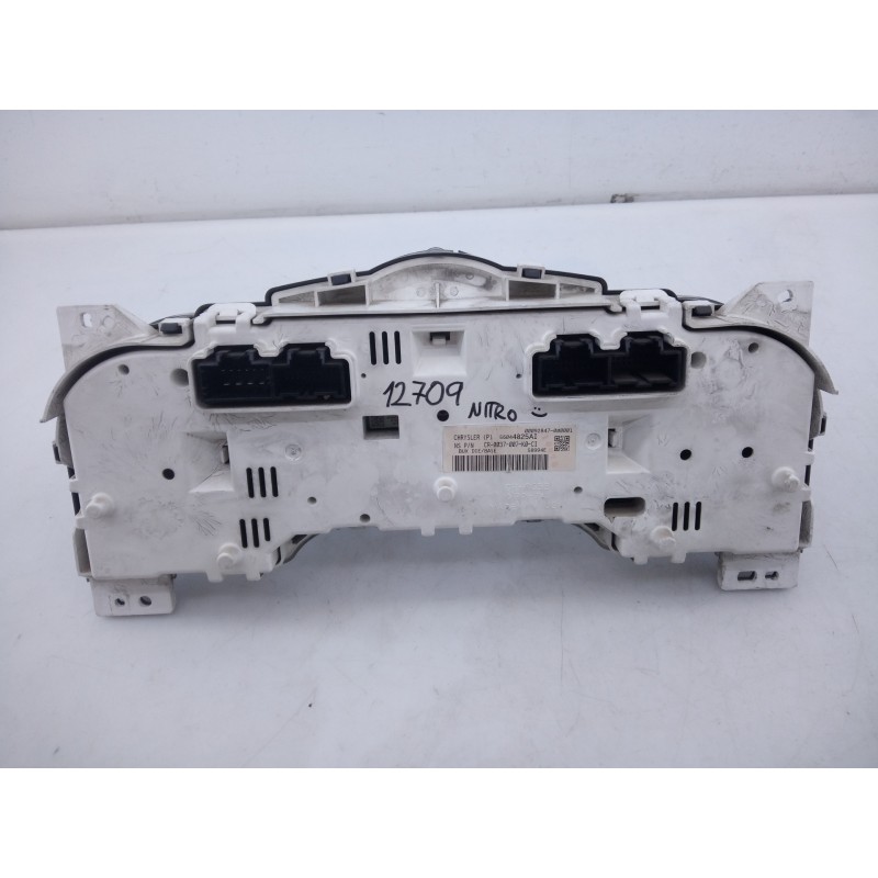 Recambio de cuadro instrumentos para dodge nitro se referencia OEM IAM 56044825AI CR0037007K0CI E3-B6-2-2