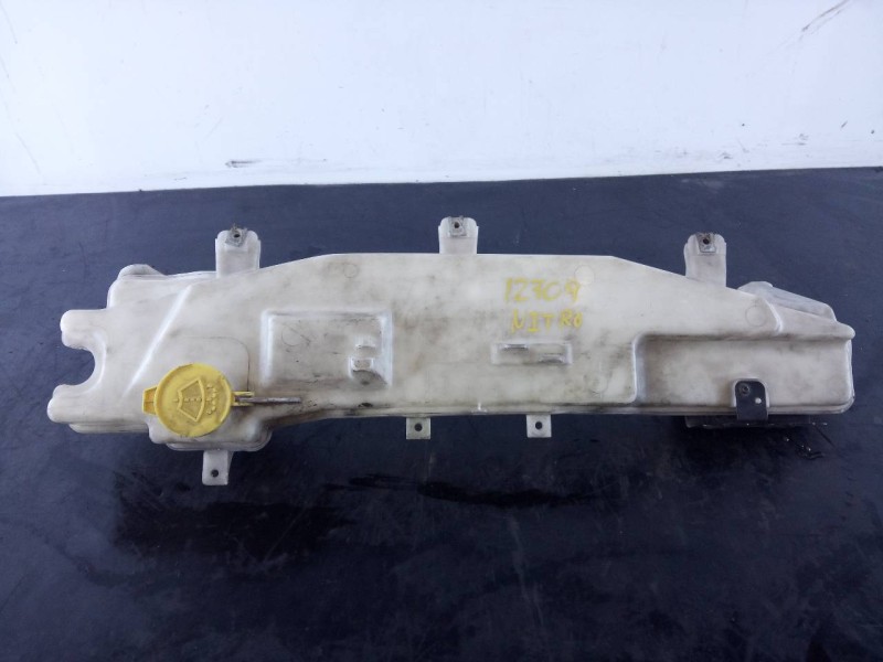 Recambio de deposito limpia para dodge nitro se referencia OEM IAM 55157432A 1000808A P2-B3-2