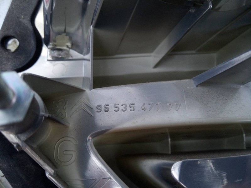 Recambio de piloto trasero izquierdo porton para citroën c4 picasso exclusive referencia OEM IAM 9653547777  E1-A4-39-2