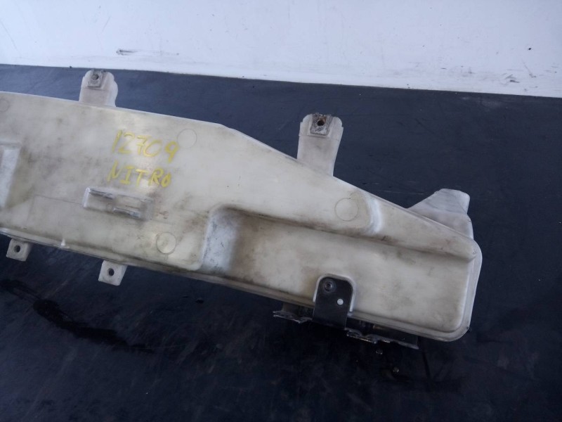 Recambio de deposito limpia para dodge nitro se referencia OEM IAM 55157432A 1000808A P2-B3-2