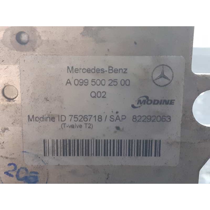 Recambio de enfriador aceite motor para mercedes-benz clase c (w205) familiar referencia OEM IAM A0995002500 7526718 P1-A2-9