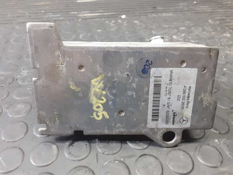 Recambio de enfriador aceite motor para mercedes-benz clase c (w205) familiar referencia OEM IAM A0995002500 7526718 P1-A2-9