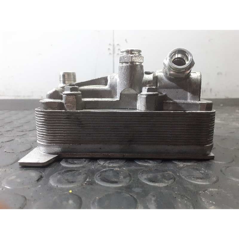 Recambio de enfriador aceite motor para mercedes-benz clase c (w205) familiar referencia OEM IAM A0995002500 7526718 P1-A2-9