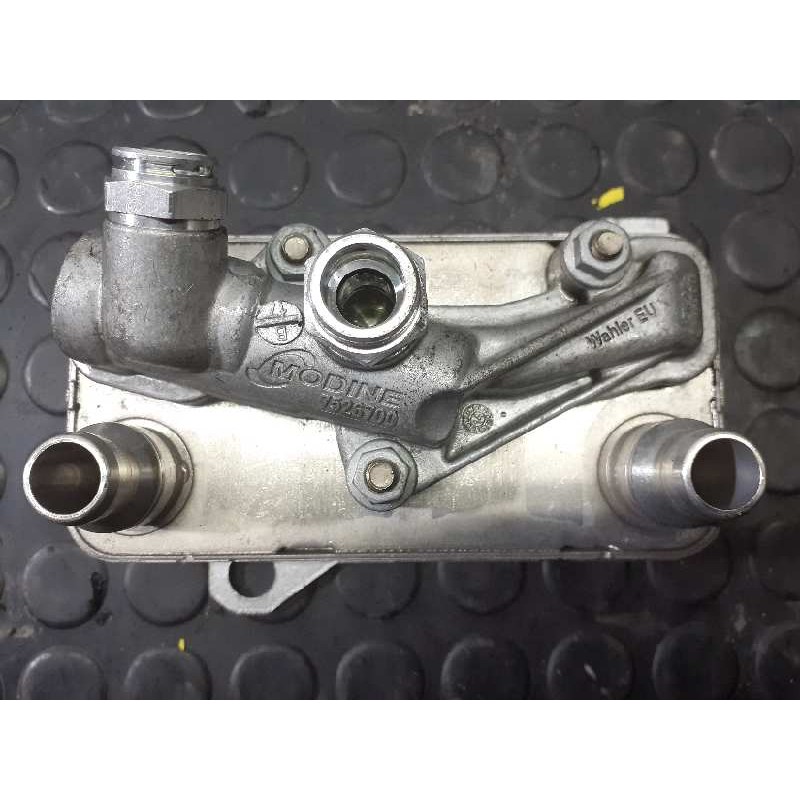 Recambio de enfriador aceite motor para mercedes-benz clase c (w205) familiar referencia OEM IAM A0995002500 7526718 P1-A2-9