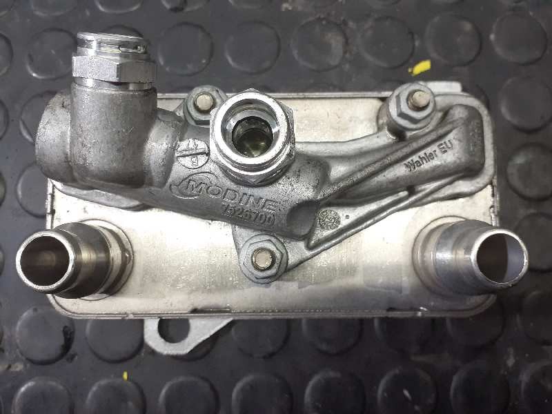 Recambio de enfriador aceite motor para mercedes-benz clase c (w205) familiar referencia OEM IAM A0995002500 7526718 P1-A2-9