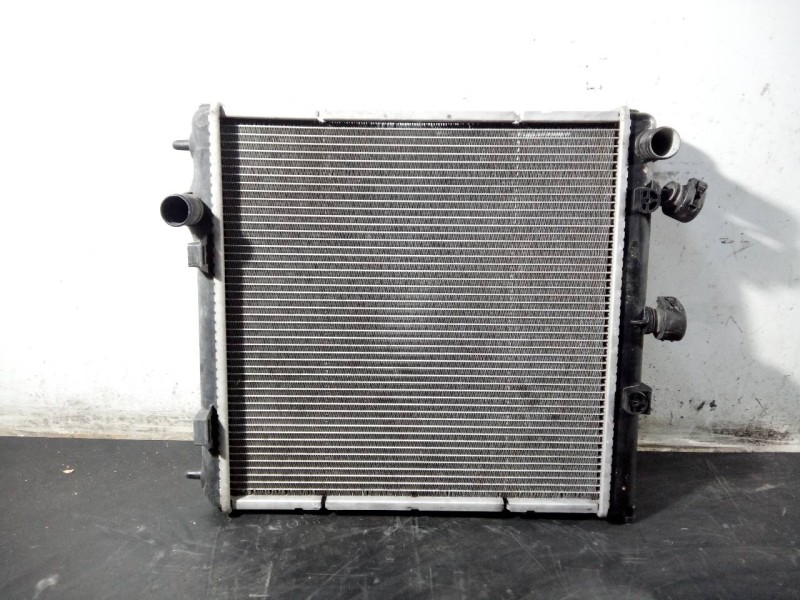 Recambio de radiador agua para peugeot 208 style referencia OEM IAM 95007T01  P2-A6-8