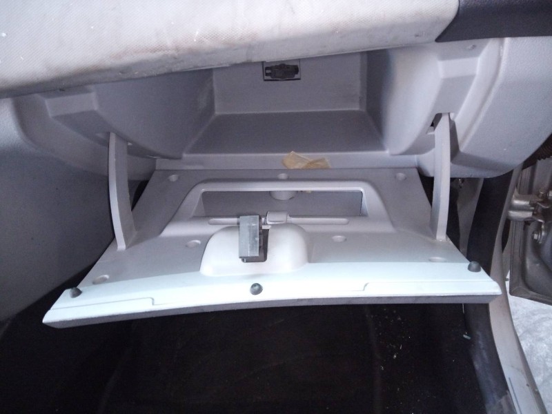 Recambio de guantera para dacia sandero ambiance referencia OEM IAM   